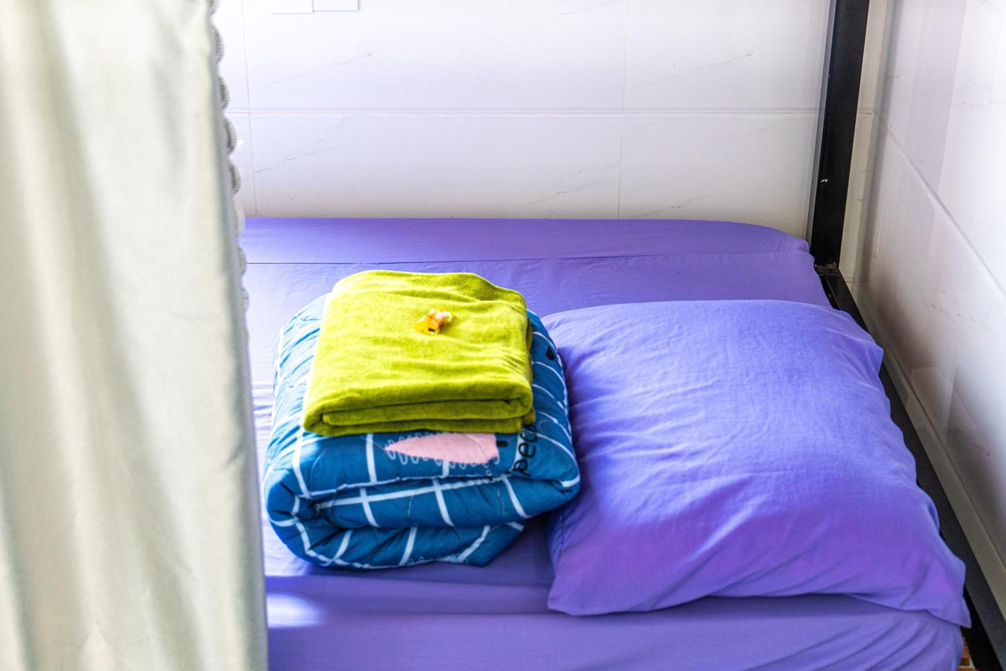 Nalani Homestay & Hostel ホイアン エクステリア 写真